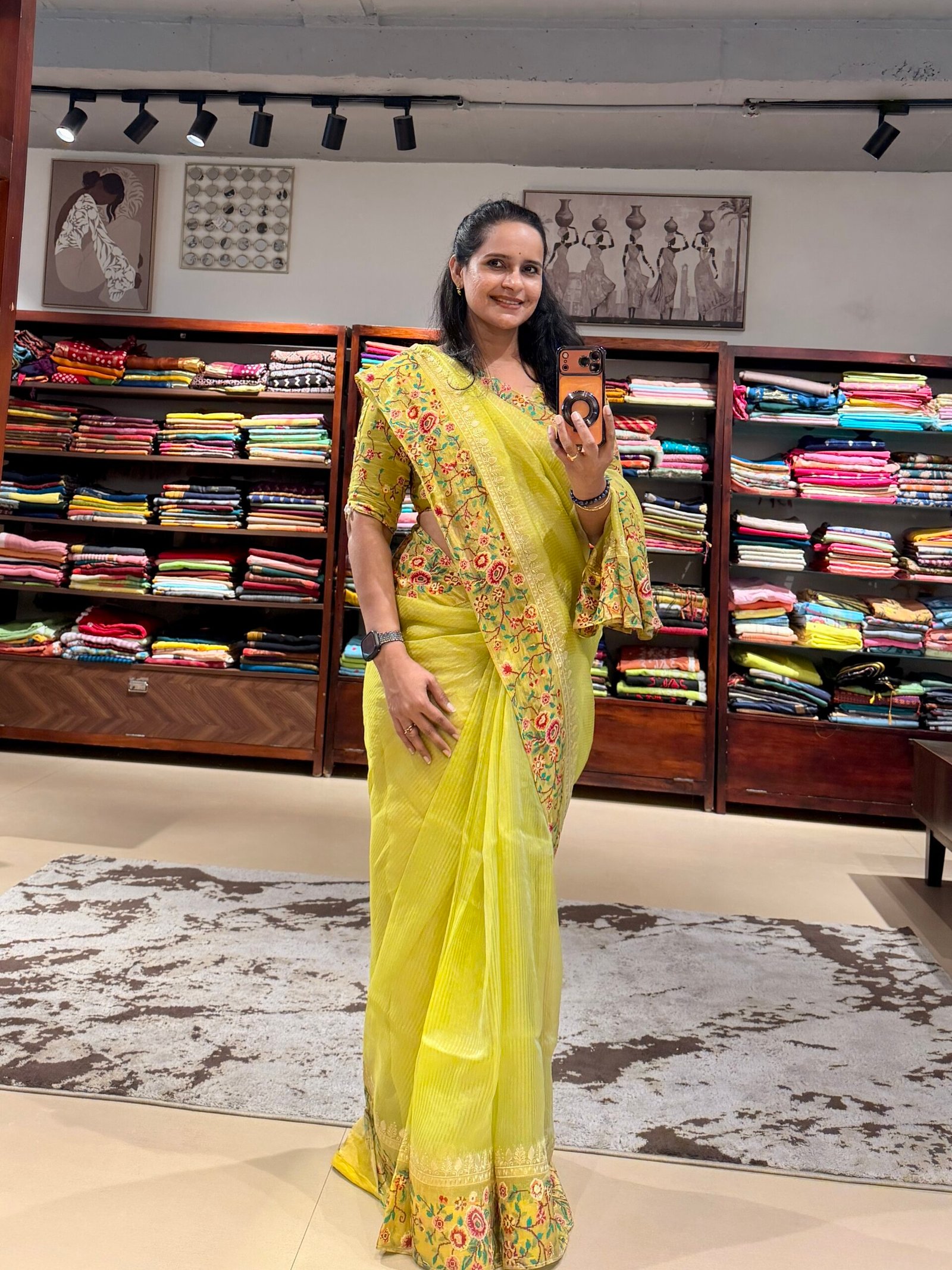 Banarasi tissue petit neon green