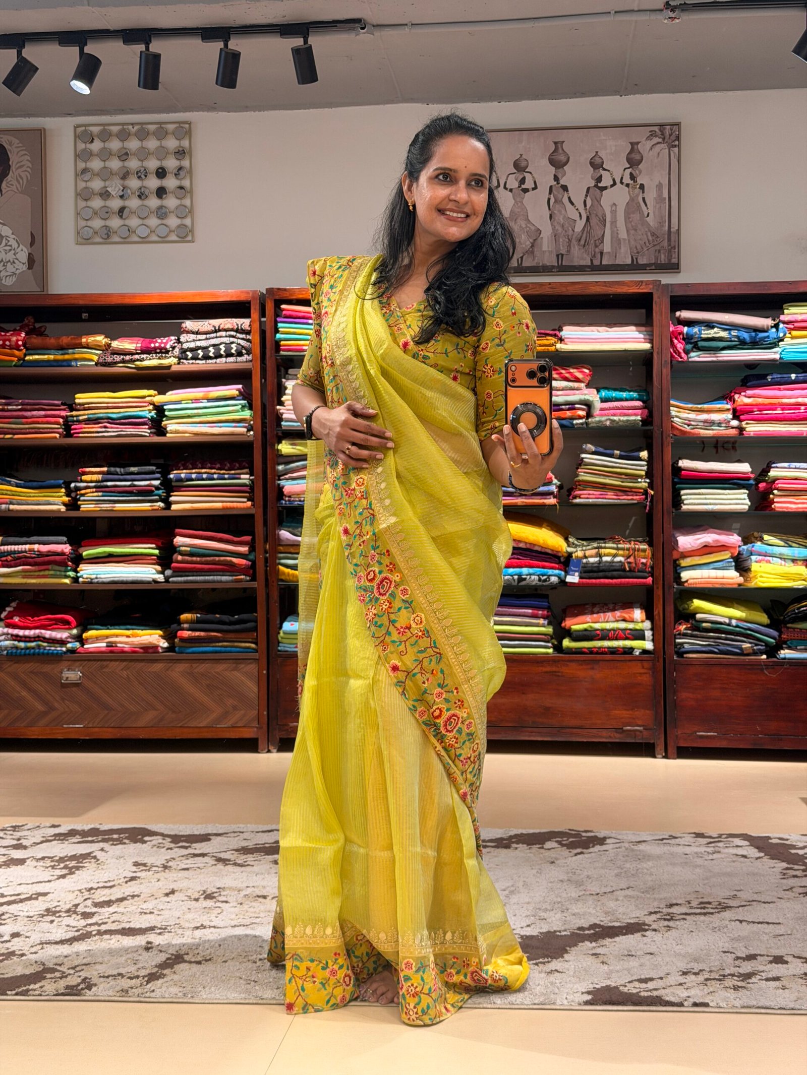 Banarasi tissue petit neon green - Image 2