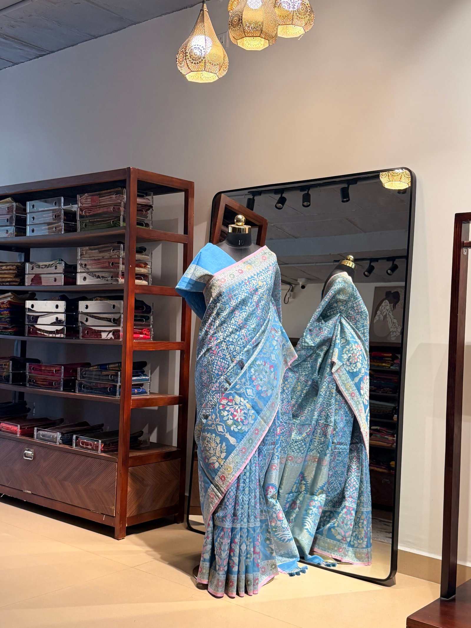 Kora Jamdani Banaras Powder Blue - Image 2