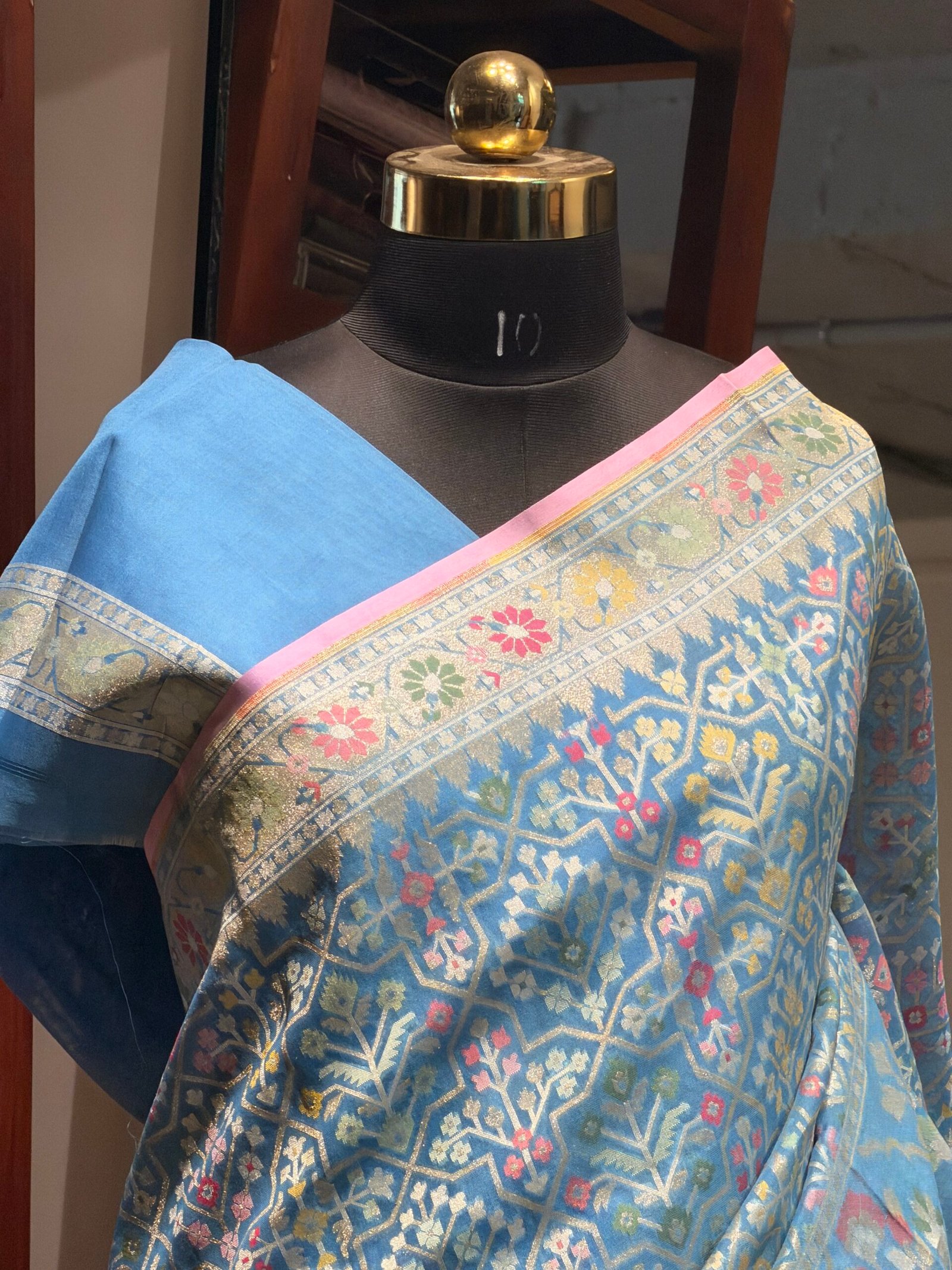 Kora Jamdani Banaras Powder Blue - Image 4